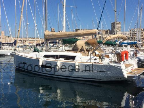 Dufour 82 specificaties